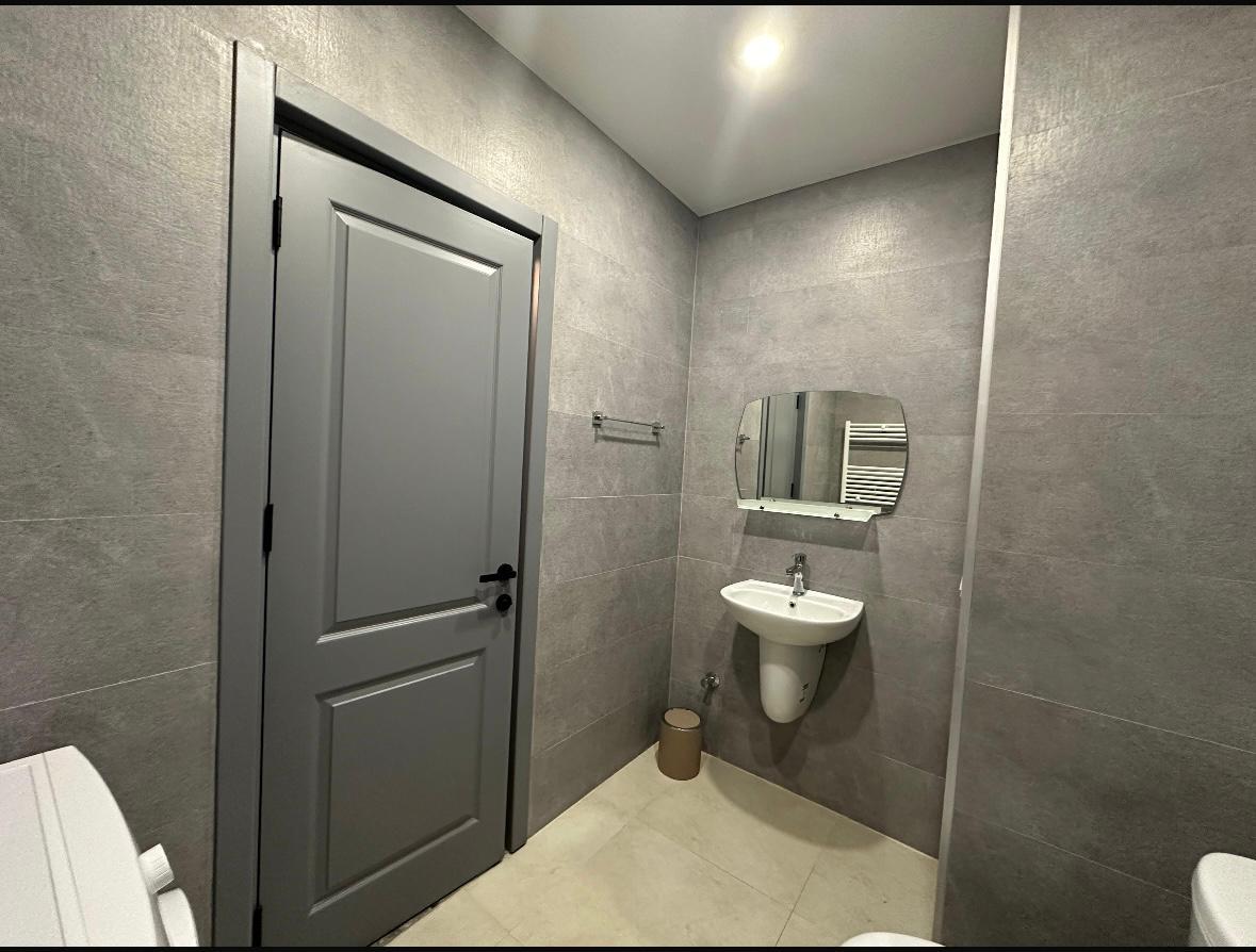 Studio for sale in Komunna Tower