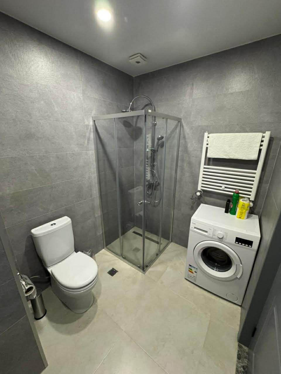 Studio for sale in Komunna