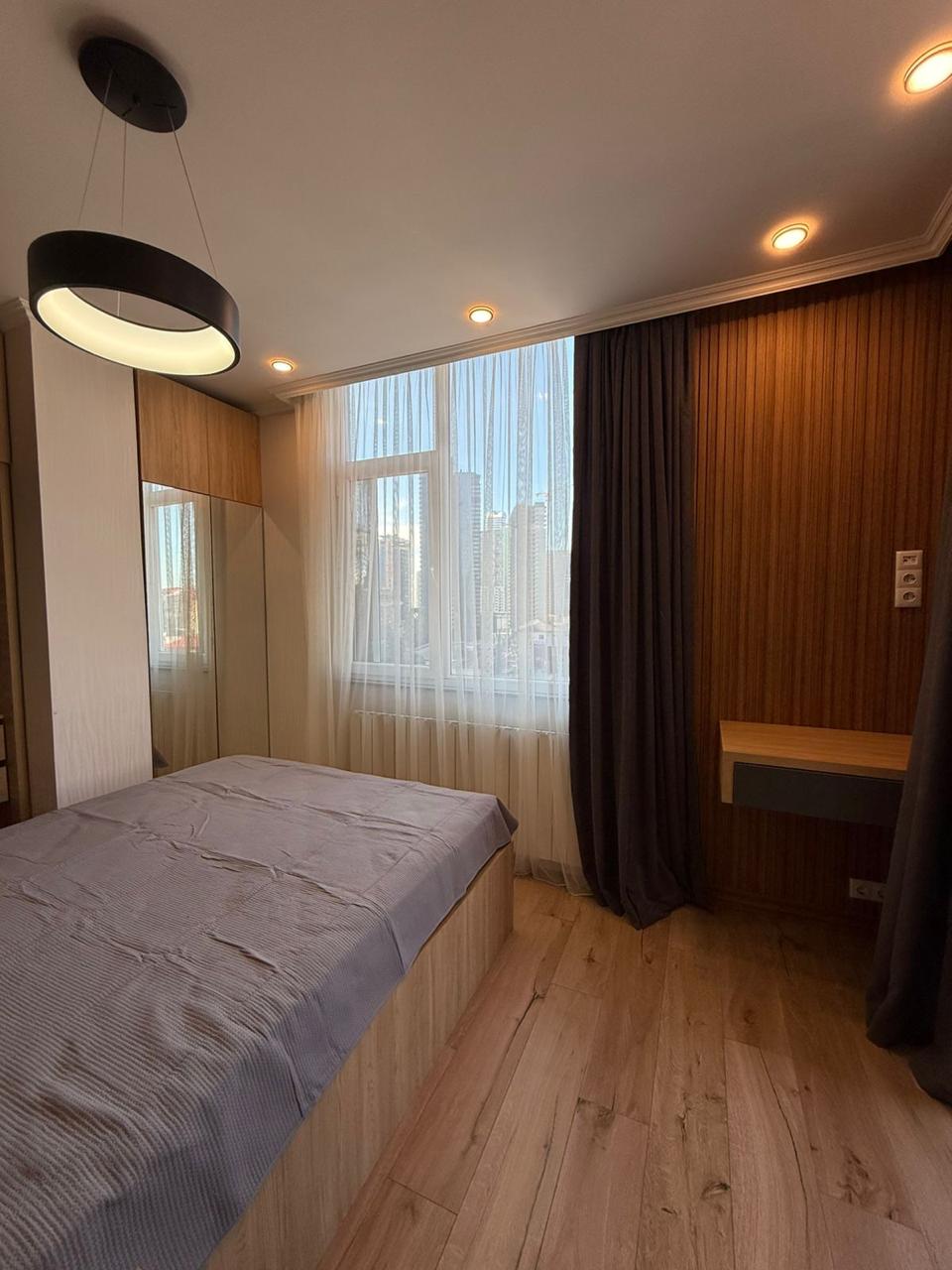 Studio for sale on Alley of Heroes