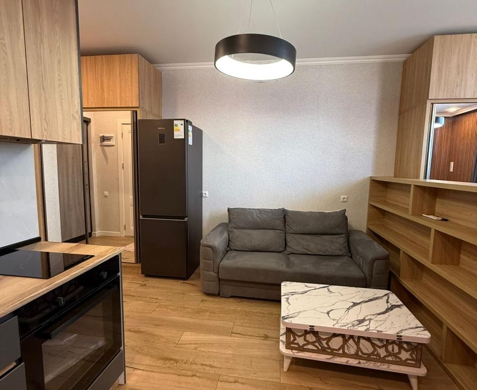 Studio for sale on Alley of Heroes