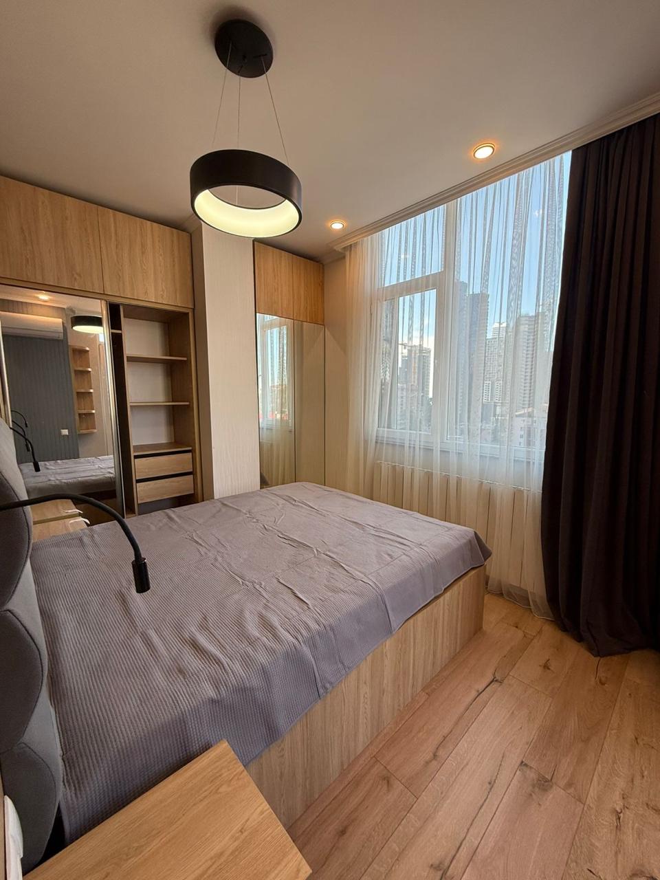 Studio for sale on Alley of Heroes