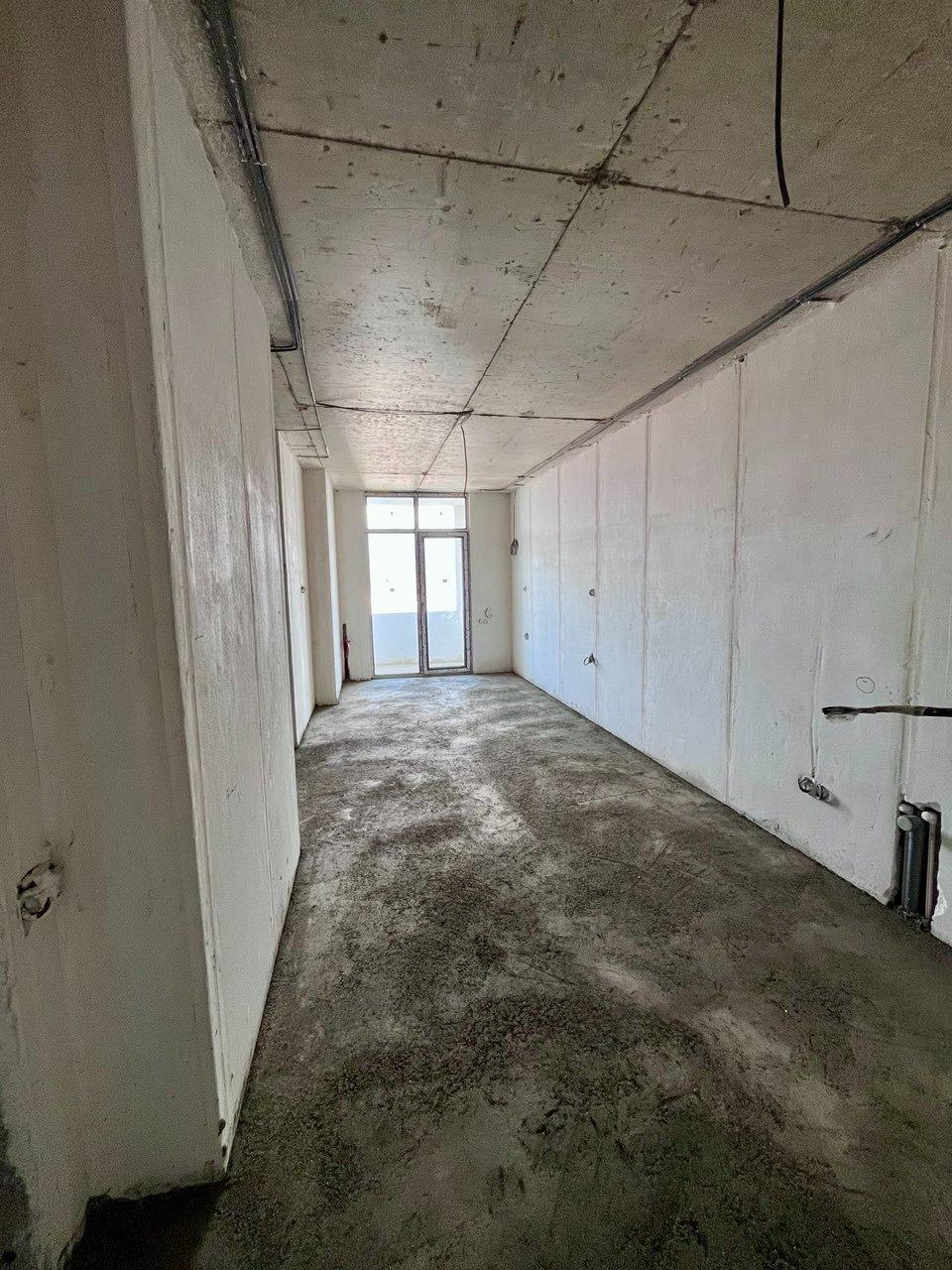 Studio for sale in Accent
