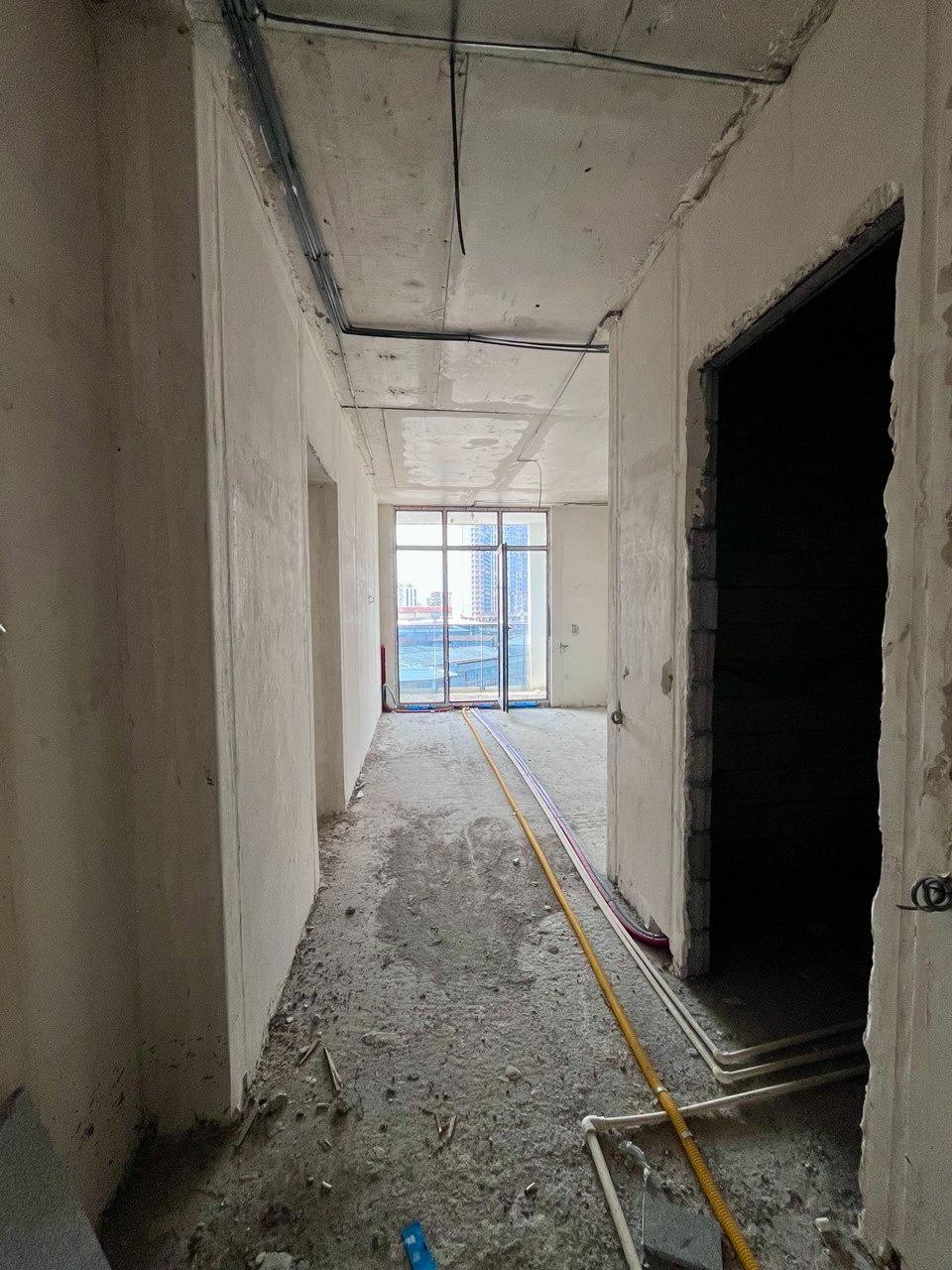 Studio for sale in Accent