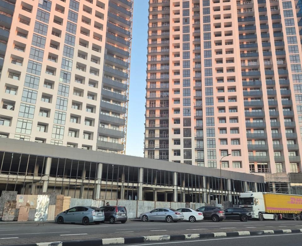 Studio for sale in Accent