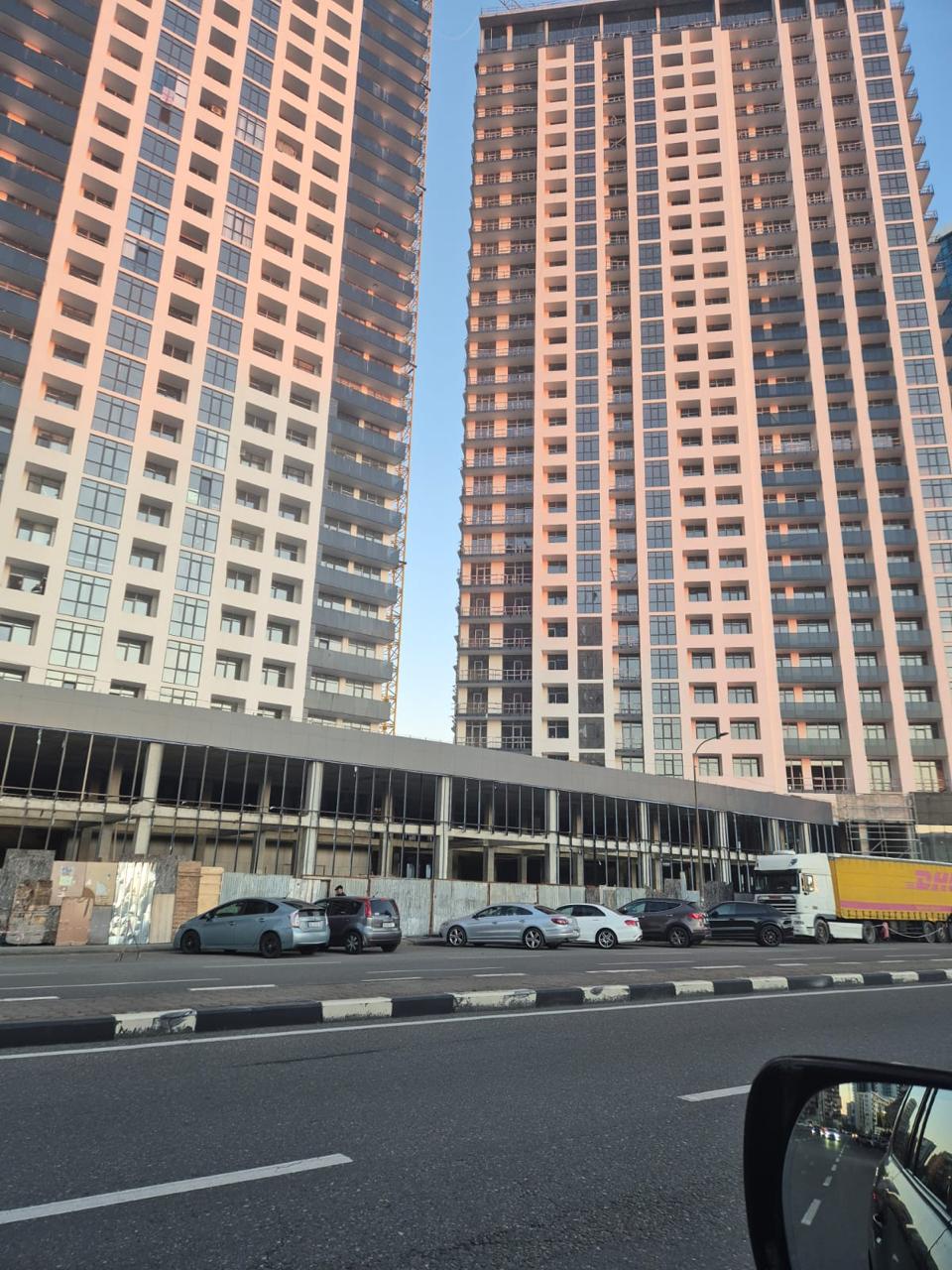 Studio for sale in Accent