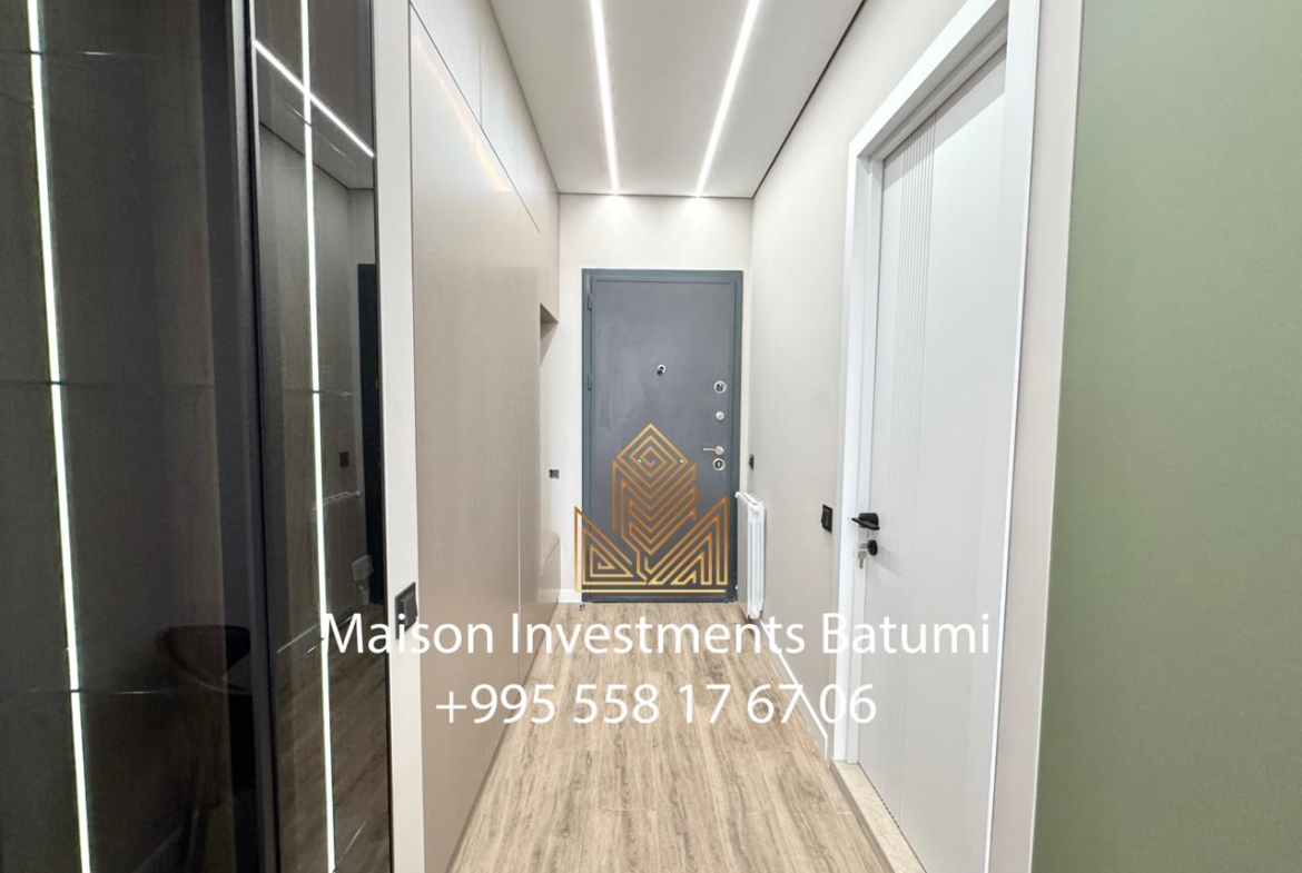 Two room apartment in Bagrationi Residence