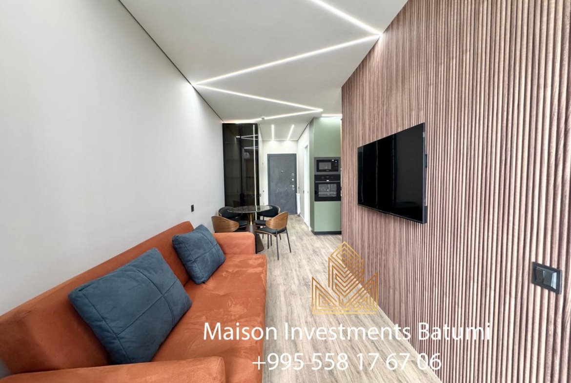 Two room apartment in Bagrationi Residence