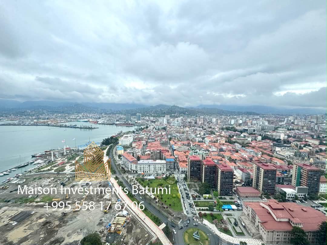 Studio for sale in Porta Tower