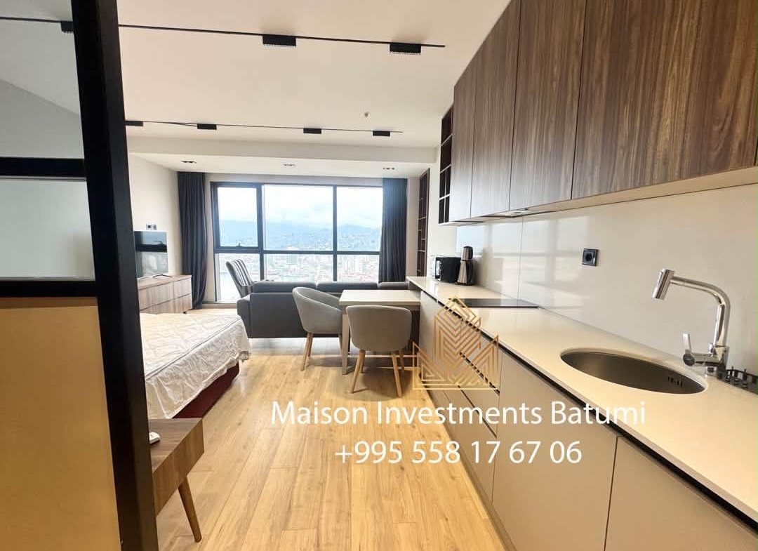 Studio for sale in Porta Tower