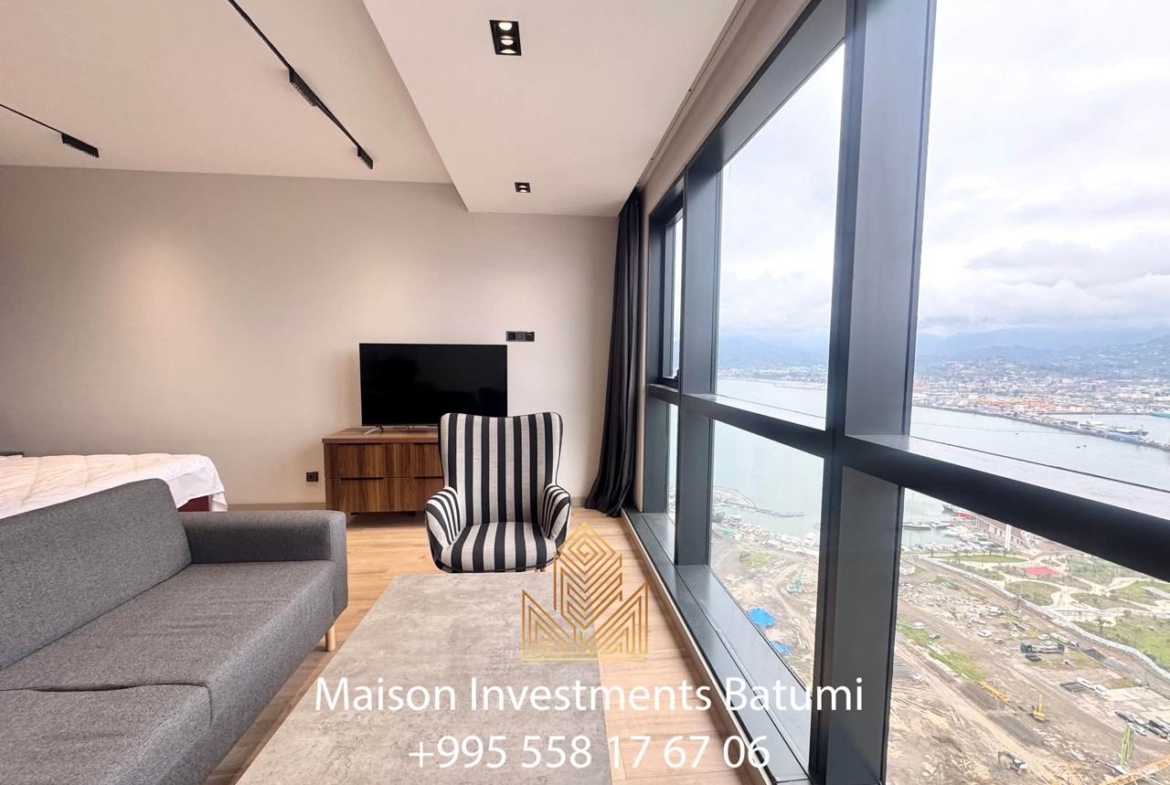 Studio for sale in Porta Tower