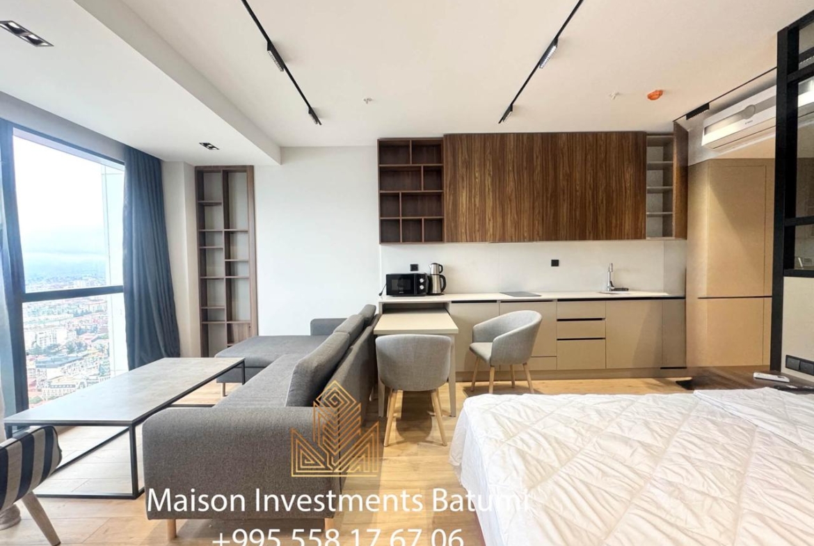 Studio for sale in Porta Tower