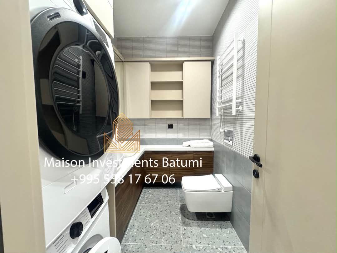 Studio for sale in Porta Tower
