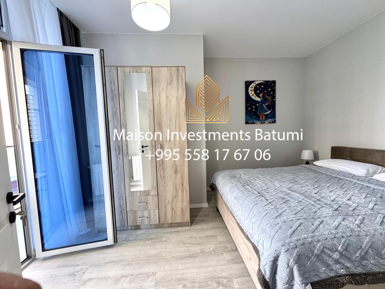 Two room apartment in Komunna Tower