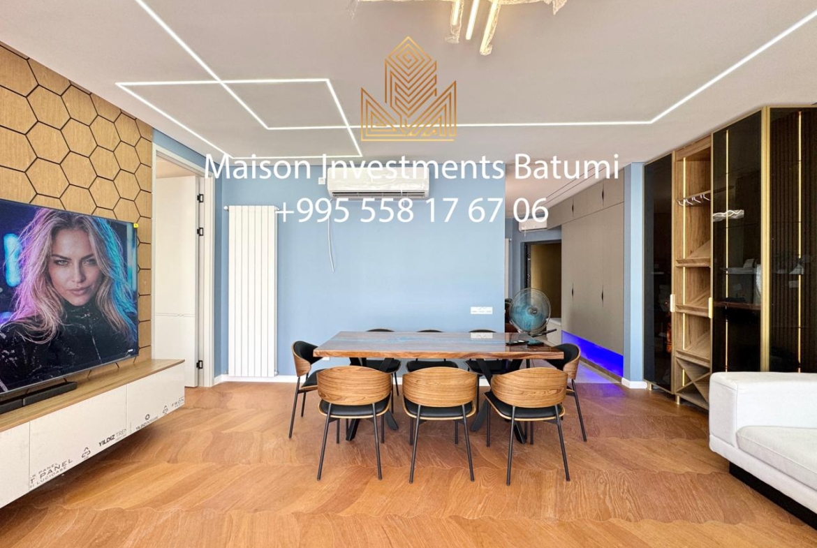 Four-bedroom apartment for sale in the Old town of Batumi