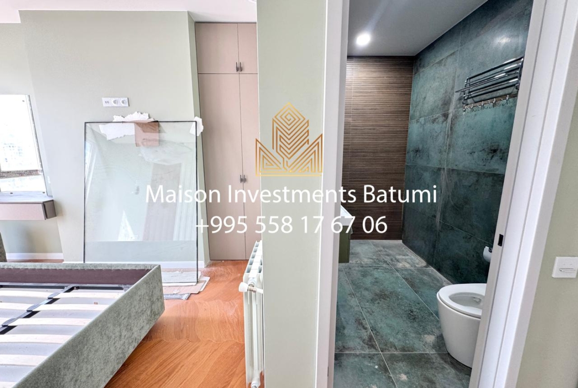 Four-bedroom apartment for sale in the Old town of Batumi