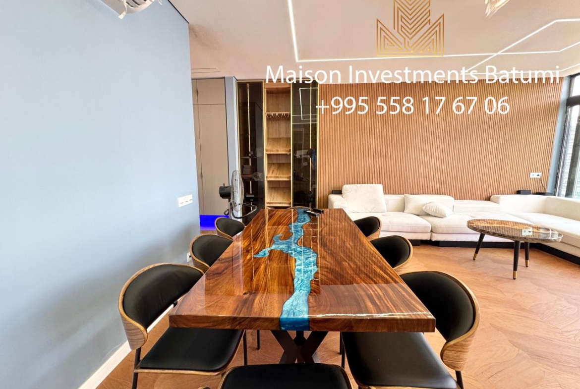 Four-bedroom apartment for sale in the Old town of Batumi