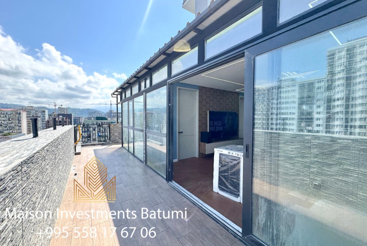Four-bedroom apartment for sale in the Old town of Batumi