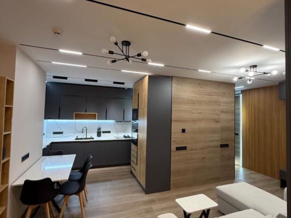 Three room apartment on the New Boulevard