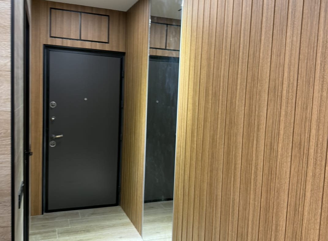 Three room apartment on the New Boulevard