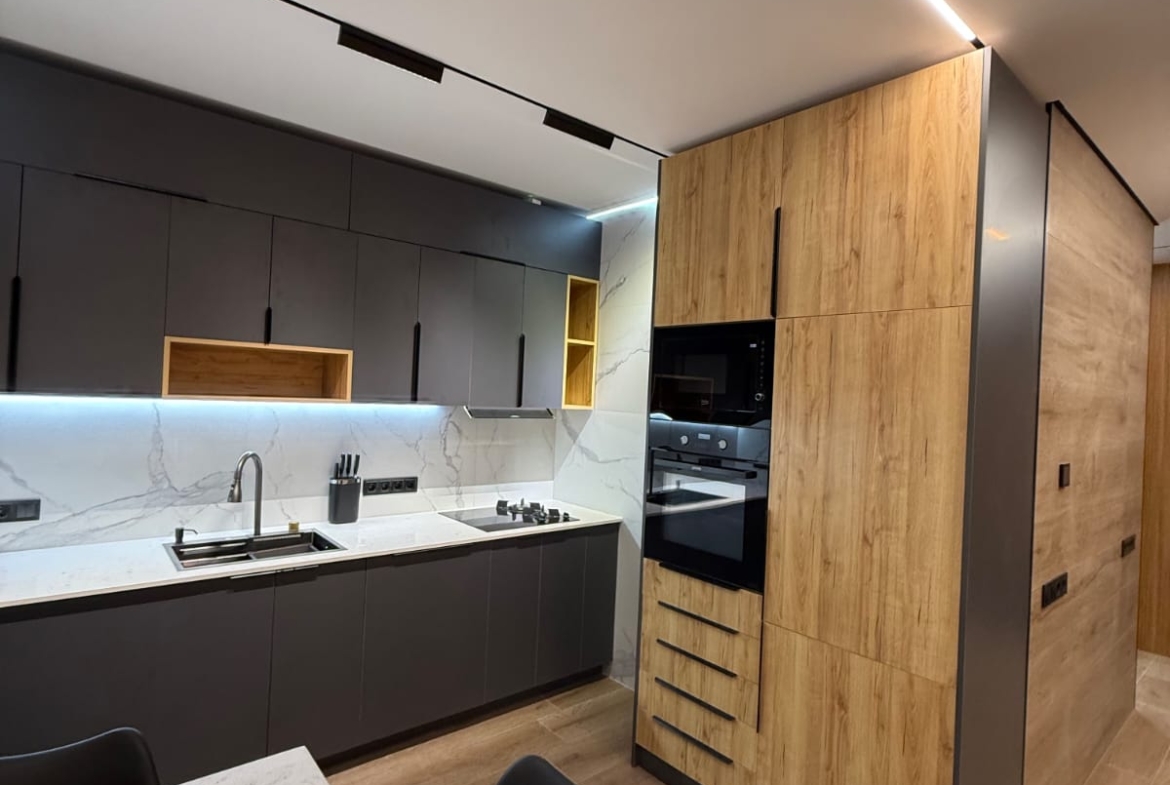 Three room apartment on the New Boulevard