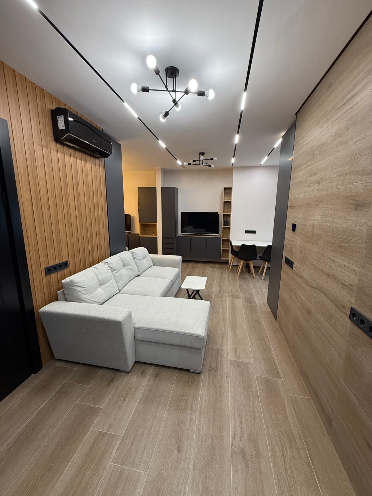 PHOTO-2026-04-23-19-33-43 2 Three room apartment on the New Boulevard