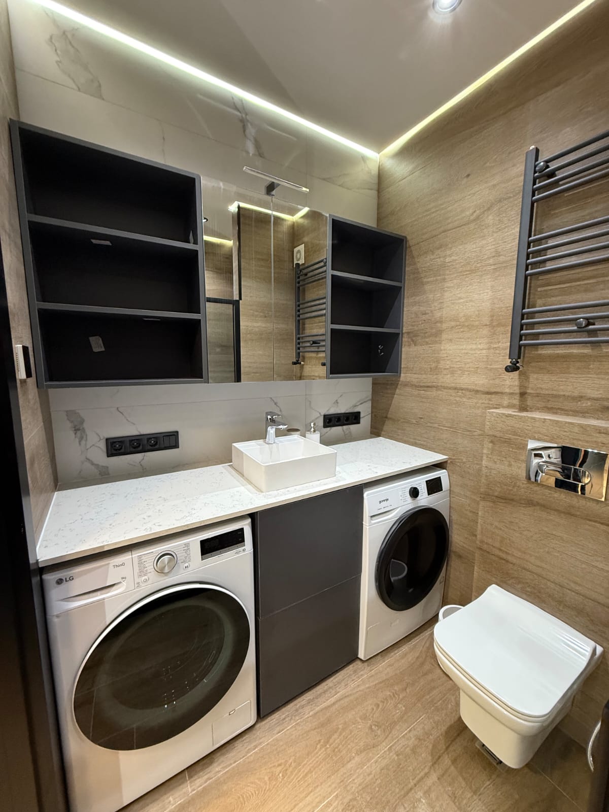 Three room apartment on the New Boulevard