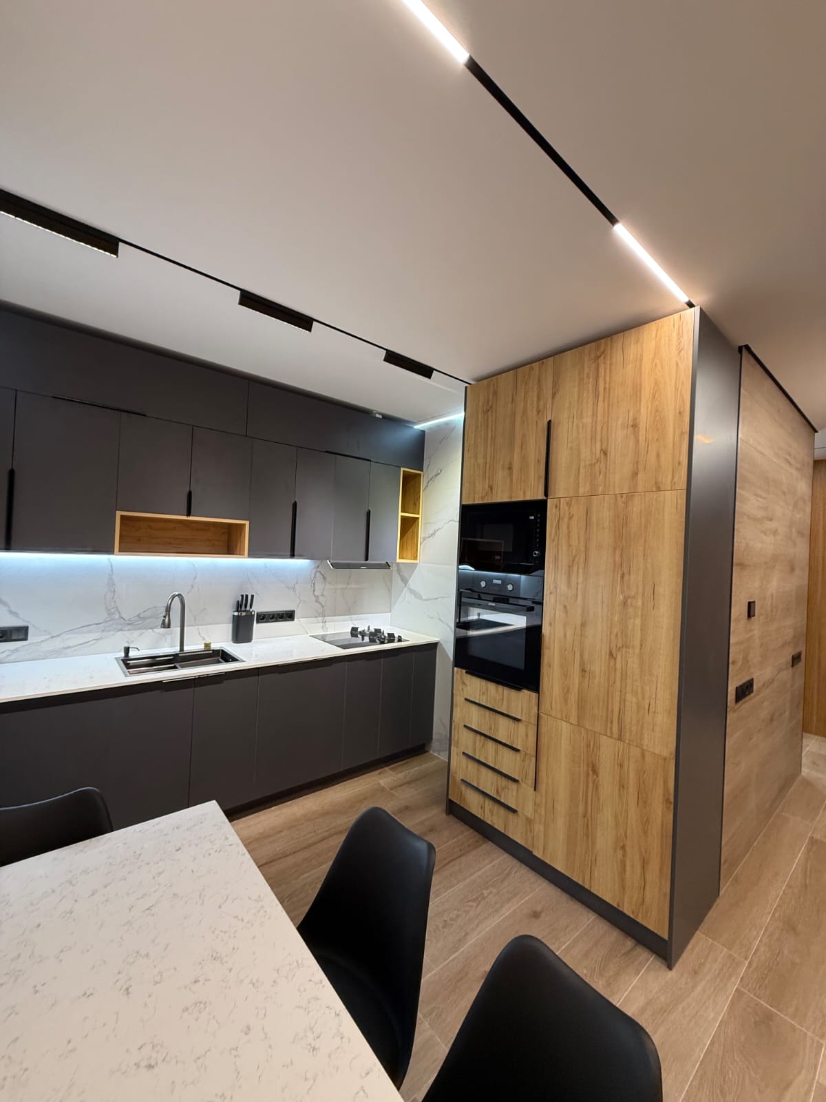 Three room apartment on the New Boulevard
