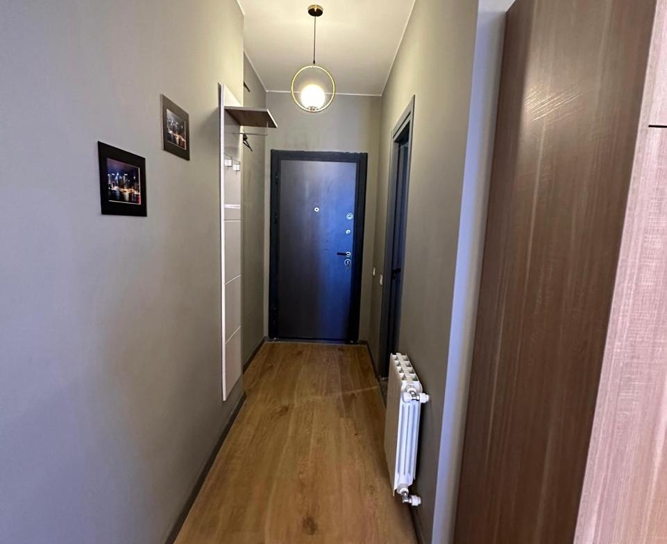 Studio for sale in Komunna Tower