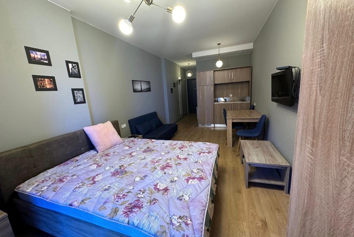 Studio for sale in Komunna Tower