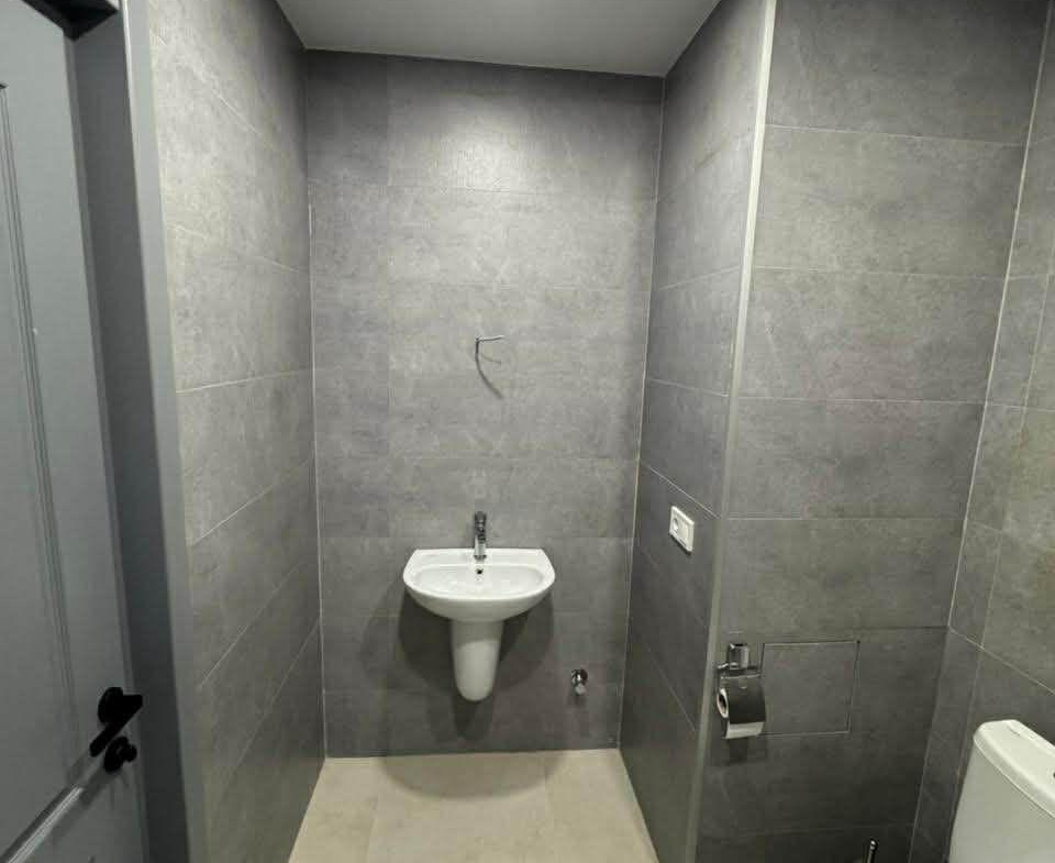 Studio for sale in Komunna