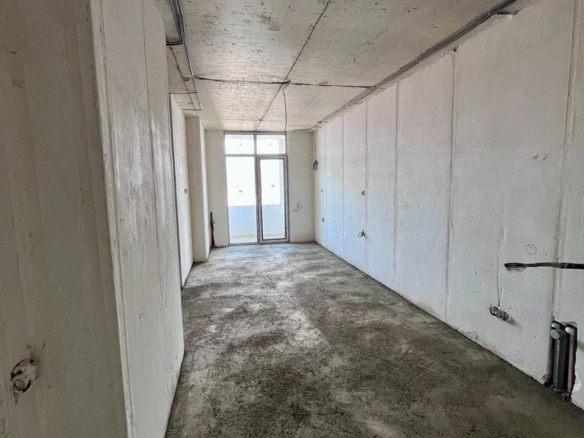 Studio for sale in Accent