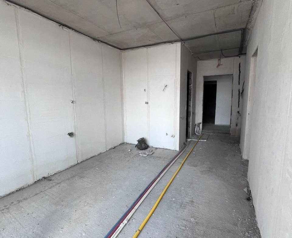 Studio for sale in Accent