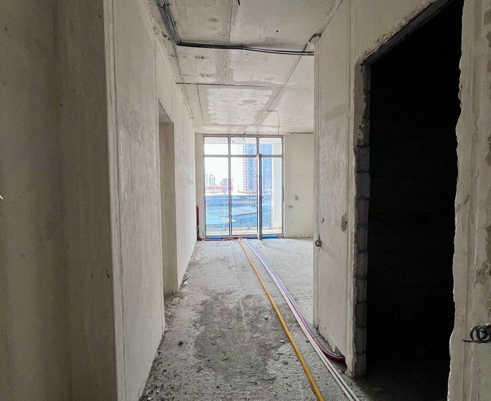 Studio for sale in Accent