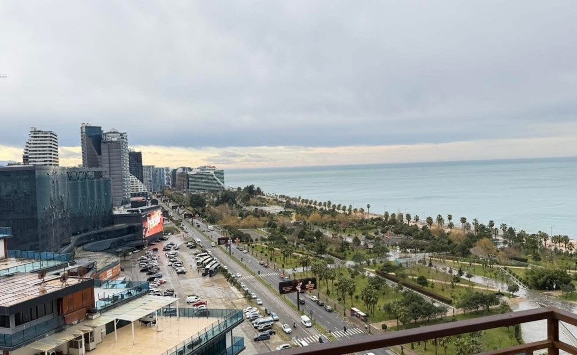 Three room apartment in Aisi