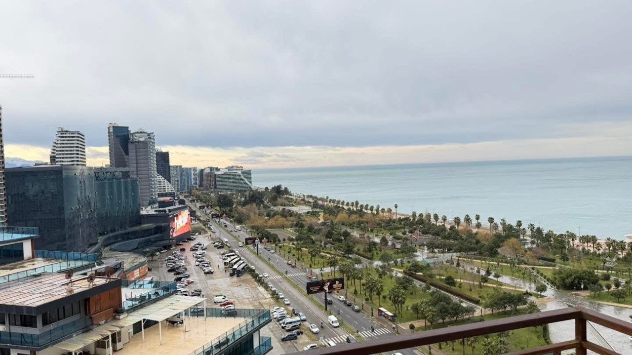 Three room apartment in Aisi