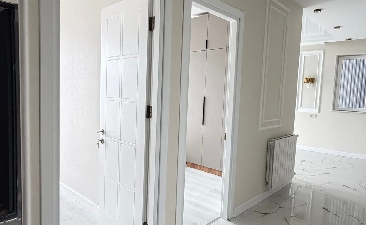 Three room apartment in Aisi