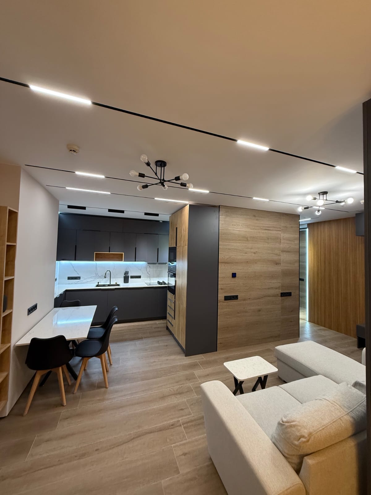Three room apartment on the New Boulevard