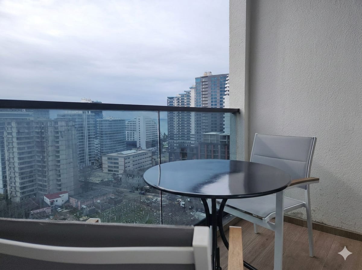 Three room apartment on the New Boulevard