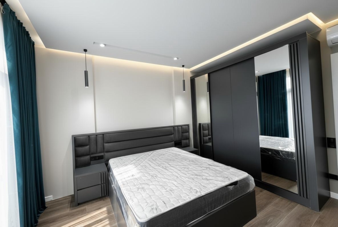 Four room apartment in Intourist Residence