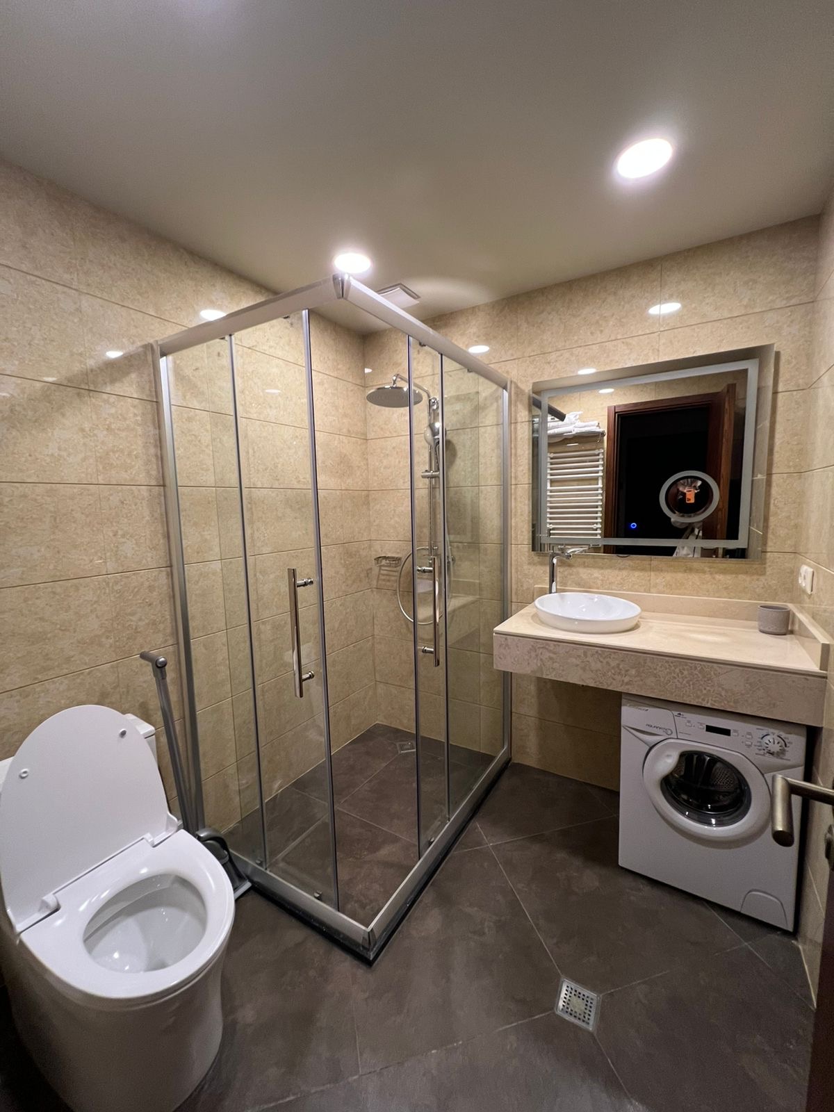 Two room apartment in Dream Land Oasis