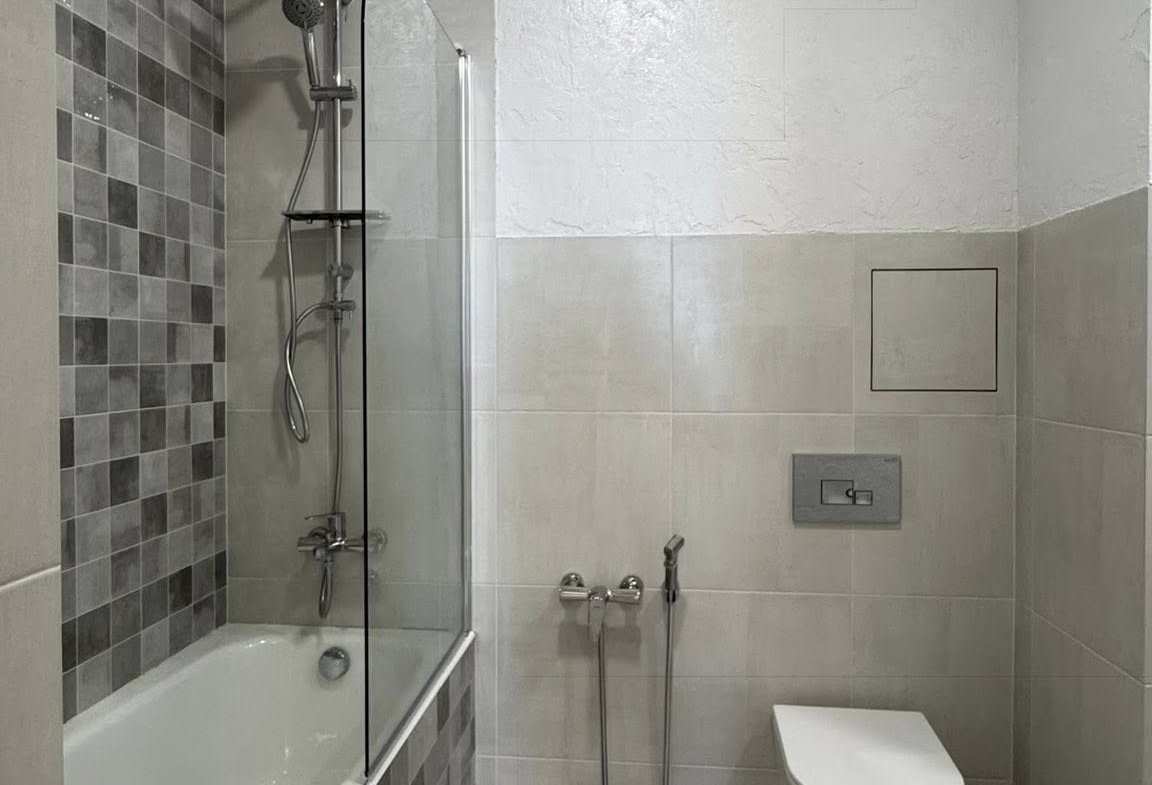 Two room apartment in White House