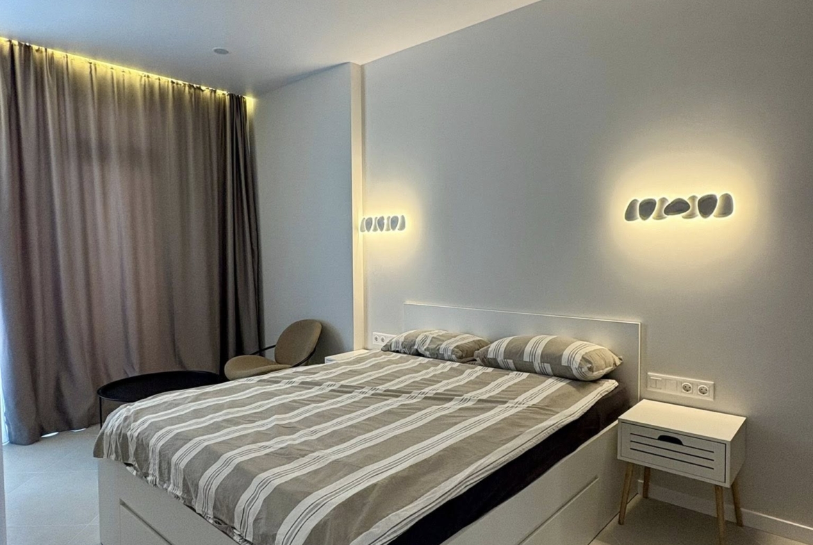 Two room apartment in White House