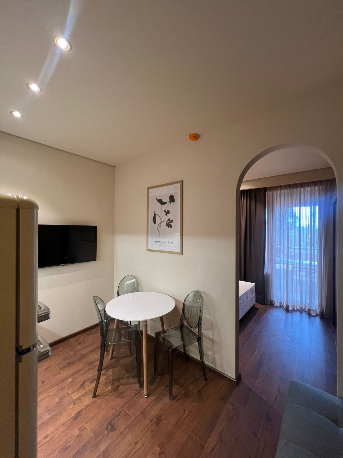 75390b7b-cc27-4105-87af-11ebb5a64e70 Two room apartment in Dream Land Oasis