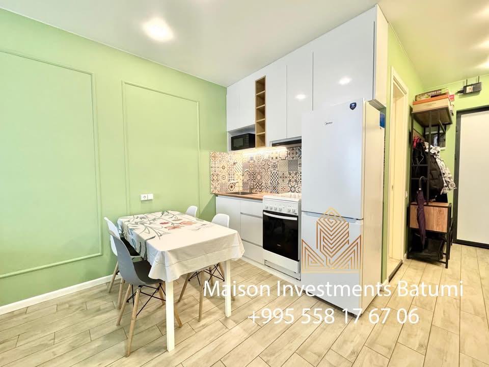Three room apartment in Black Sea Towers