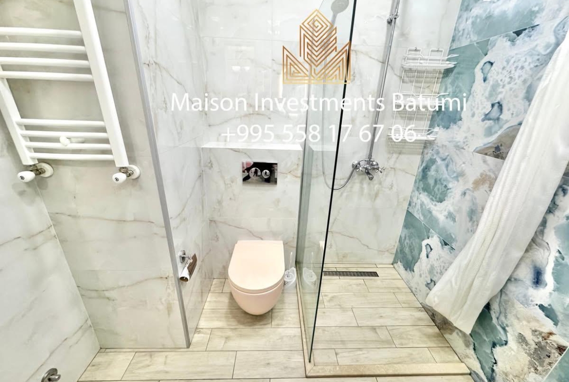 Three room apartment in Black Sea Towers