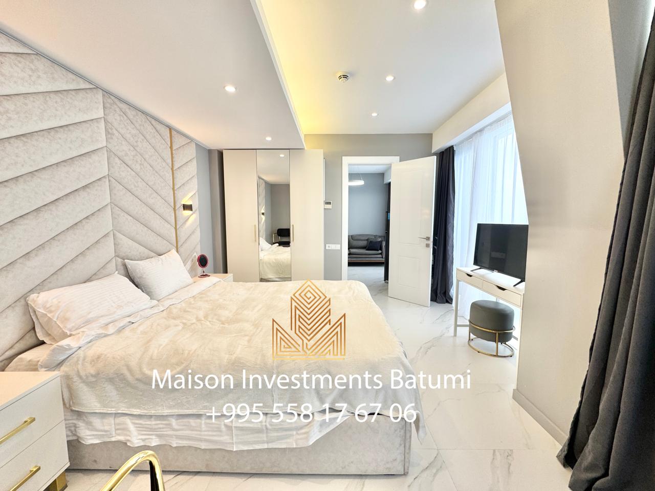 Two room apartment in Alliance Palace