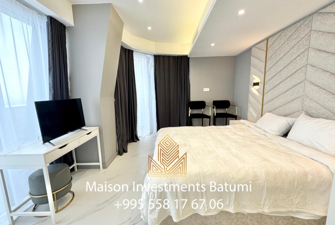 Two room apartment in Alliance Palace