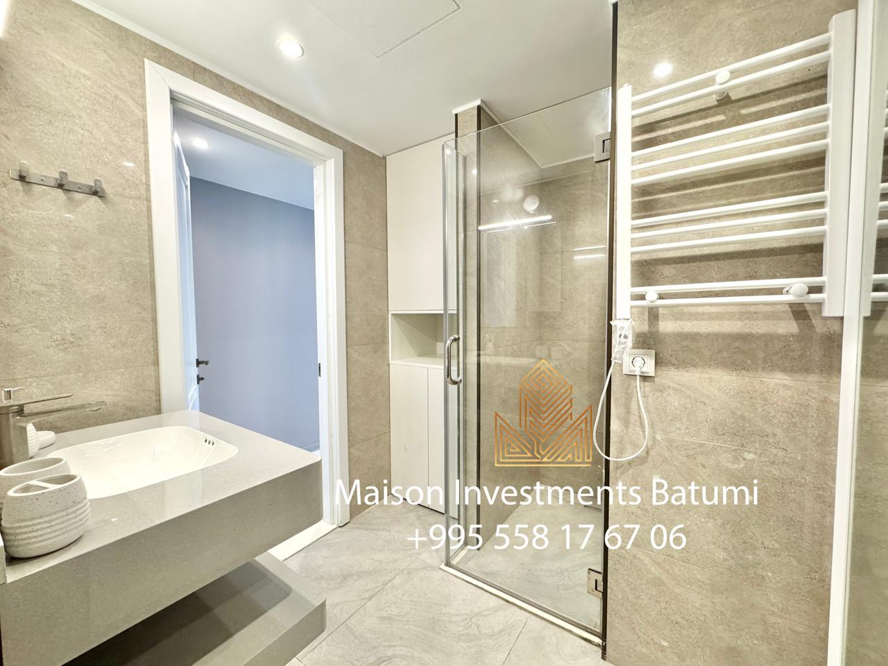 Two room apartment in Alliance Palace