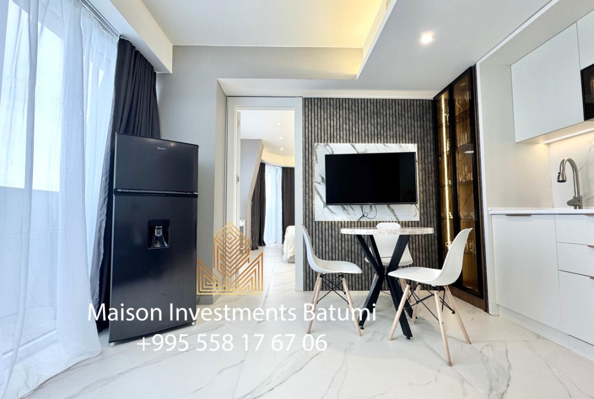 Two room apartment in Alliance Palace