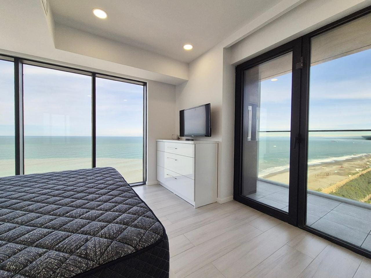 Two room apartment in Alliance Privilege